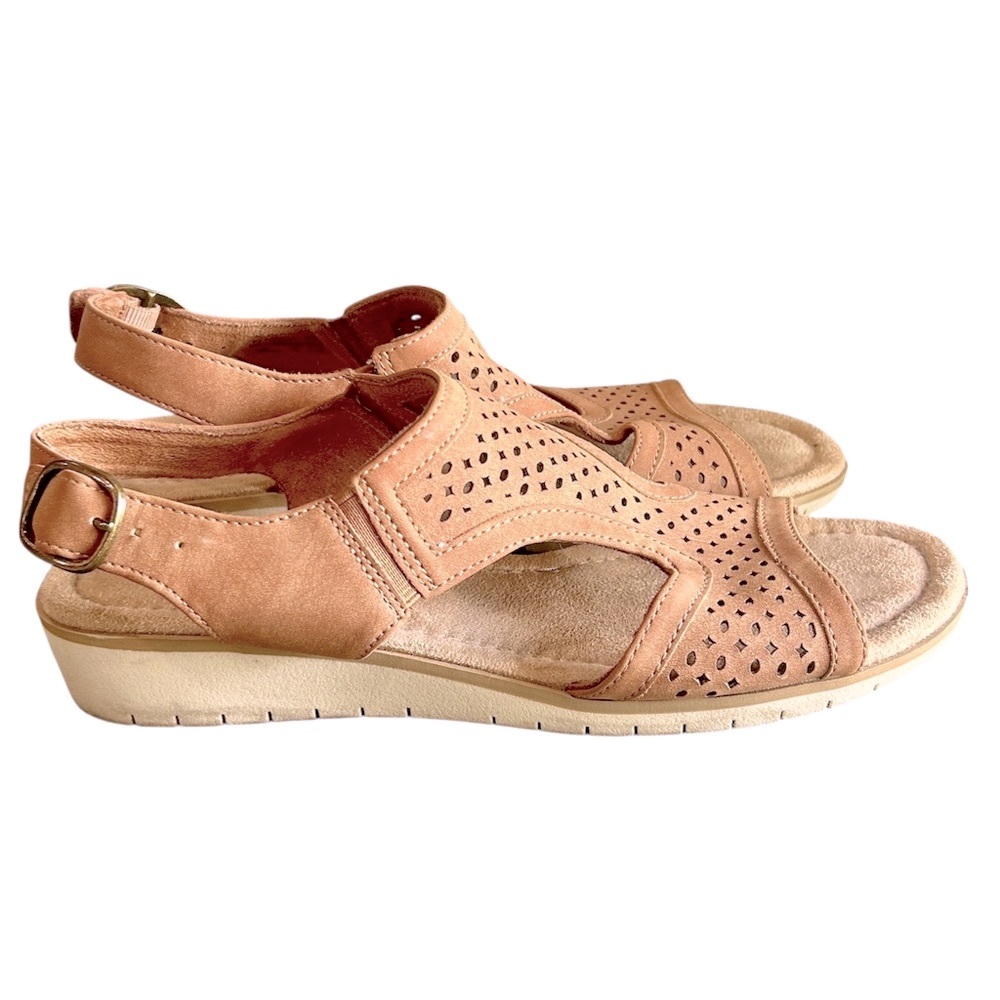 Easy Street Tan Cushion Comfort Summer Coastal Resortcore Sandal Size 9